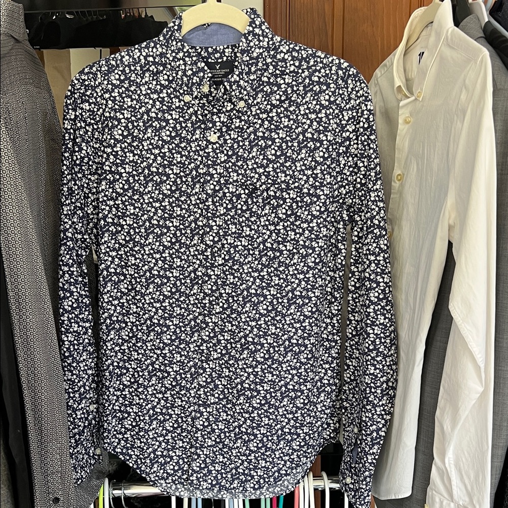 American Eagle Outfitters Navy and White Floral Shirt